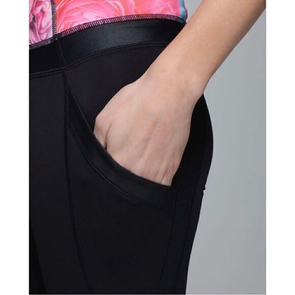 Lululemon Chase Me Crop II in Black / Secret Garden - Picture 3 of 10